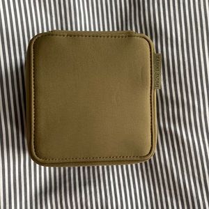 dagne dover arlo tech organizer (small)